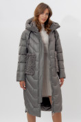 Оптом Пальто утепленное женское зимние серого цвета 11608Sr в Екатеринбурге, фото 11