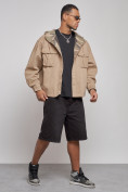 Оптом Джинсовая куртка мужская с капюшоном бежевого цвета 126040B, фото 3