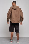 Оптом Джинсовая куртка мужская с капюшоном коричневого цвета 126040K, фото 4