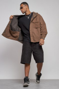 Оптом Джинсовая куртка мужская с капюшоном коричневого цвета 126040K, фото 12