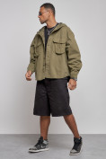 Оптом Джинсовая куртка мужская с капюшоном цвета хаки 126040Kh в Омске, фото 2