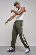 Оптом Широкие спортивные штаны трикотажные мужские цвета хаки 12903Kh в Ульяновске, фото 5