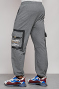Оптом Широкие спортивные брюки трикотажные мужские серого цвета 12908Sr в Оренбурге, фото 14