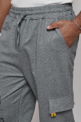 Оптом Брюки джоггеры спортивны мужские серого цвета 12918Sr в Сочи, фото 14