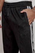 Оптом Спортивные мужские джоггеры из бархатного трикотажа черного цвета 12925Ch в Омске, фото 9