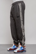 Оптом Спортивные мужские джоггеры из бархатного трикотажа серого цвета 12925Sr в Волгоградке, фото 7
