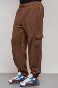 Оптом Спортивные мужские штаны из бархатного трикотажа коричневого цвета 12929K, фото 21