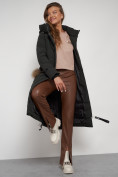 Оптом Пальто утепленное с капюшоном зимнее женское темно-зеленого цвета 132132TZ в Омске, фото 22