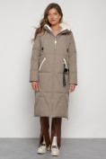 Оптом Пальто утепленное с капюшоном зимнее женское бежевого цвета 132227B в Омске
