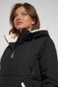 Оптом Пальто утепленное с капюшоном зимнее женское черного цвета 132227Ch в Екатеринбурге, фото 11