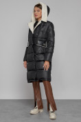 Оптом Пальто утепленное с капюшоном зимнее женское черного цвета 1322367Ch в Кемерово, фото 6