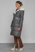 Оптом Пальто утепленное с капюшоном зимнее женское темно-серого цвета 1322367TC, фото 2
