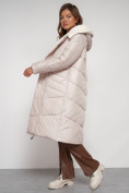 Оптом Пальто утепленное с капюшоном зимнее женское бежевого цвета 132255B в Самаре, фото 26