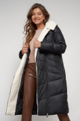 Оптом Пальто утепленное с капюшоном зимнее женское черного цвета 132255Ch в Нижнем Новгороде, фото 18