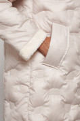 Оптом Пальто утепленное с капюшоном зимнее женское бежевого цвета 132290B в Воронеже, фото 11