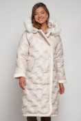 Оптом Пальто утепленное с капюшоном зимнее женское бежевого цвета 132290B в Уфе, фото 5