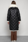 Оптом Пальто утепленное с капюшоном зимнее женское черного цвета 132290Ch в Екатеринбурге, фото 4
