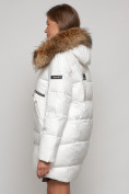 Оптом Куртка зимняя женская модная с мехом белого цвета 132298Bl в Казани, фото 5