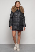 Оптом Куртка зимняя женская модная с мехом черного цвета 132298Ch в Екатеринбурге