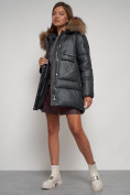 Оптом Куртка зимняя женская модная с мехом темно-серого цвета 132298TC в Казани, фото 20