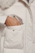Оптом Куртка зимняя женская модная с мехом бежевого цвета 13301B в Казани, фото 12