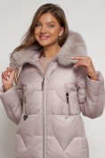 Оптом Пальто утепленное с капюшоном зимнее женское светло-коричневого цвета 13305SK в  Красноярске, фото 11