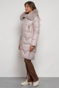 Оптом Пальто утепленное с капюшоном зимнее женское светло-коричневого цвета 13305SK в Омске, фото 2