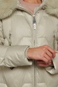 Оптом Пальто утепленное с капюшоном зимнее женское светло-зеленого цвета 13305ZS, фото 12