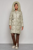 Оптом Пальто утепленное с капюшоном зимнее женское светло-зеленого цвета 13305ZS в Казани, фото 5