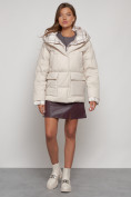 Оптом Зимняя женская куртка модная с капюшоном бежевого цвета 133105B в Казани