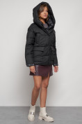 Оптом Зимняя женская куртка модная с капюшоном черного цвета 133105Ch в Казани, фото 9