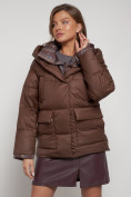 Оптом Зимняя женская куртка модная с капюшоном коричневого цвета 133105K в Екатеринбурге, фото 10