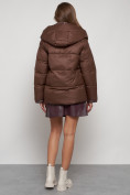 Оптом Зимняя женская куртка модная с капюшоном коричневого цвета 133105K в Казани, фото 4
