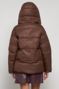 Оптом Зимняя женская куртка модная с капюшоном коричневого цвета 133105K в Казани, фото 8