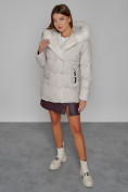 Оптом Куртка зимняя женская модная с мехом бежевого цвета 133120B в Казани, фото 10