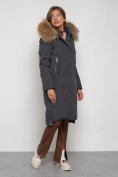 Оптом Пальто утепленное с капюшоном зимнее женское темно-серого цвета 133125TC в Омске, фото 3