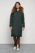 Оптом Пальто утепленное с капюшоном зимнее женское темно-зеленого цвета 133125TZ в Кемерово