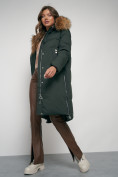 Оптом Пальто утепленное с капюшоном зимнее женское темно-зеленого цвета 133125TZ, фото 14