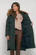 Оптом Пальто утепленное с капюшоном зимнее женское темно-зеленого цвета 133125TZ, фото 23