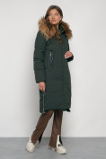 Оптом Пальто утепленное с капюшоном зимнее женское темно-зеленого цвета 133125TZ в Новосибирске, фото 3