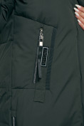 Оптом Пальто утепленное с капюшоном зимнее женское темно-зеленого цвета 133125TZ в Казани, фото 9