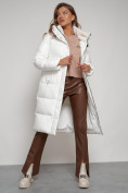 Оптом Пальто утепленное с капюшоном зимнее женское белого цвета 133127Bl, фото 19