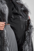 Оптом Пальто утепленное с чернобуркой зимнее женское черного цвета 133156Ch в Перми, фото 15