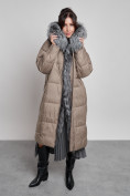 Оптом Пальто утепленное с чернобуркой зимнее женское коричневого цвета 133156K в Алма-Ате, фото 3