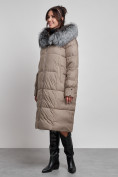 Оптом Пальто утепленное с чернобуркой зимнее женское коричневого цвета 133156K в Волгоградке, фото 6