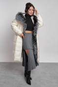 Оптом Пальто утепленное с чернобуркой зимнее женское светло-бежевого цвета 133156SB в Астане, фото 3