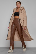 Оптом Пальто утепленное с капюшоном зимнее женское бежевого цвета 133159B в Уфе, фото 12