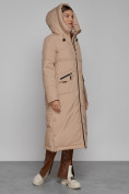 Оптом Пальто утепленное с капюшоном зимнее женское бежевого цвета 133159B в Омске, фото 6