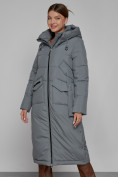 Оптом Пальто утепленное с капюшоном зимнее женское серого цвета 133159Sr в Сочи, фото 9