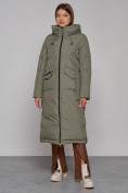 Оптом Пальто утепленное с капюшоном зимнее женское зеленого цвета 133159Z в Екатеринбурге